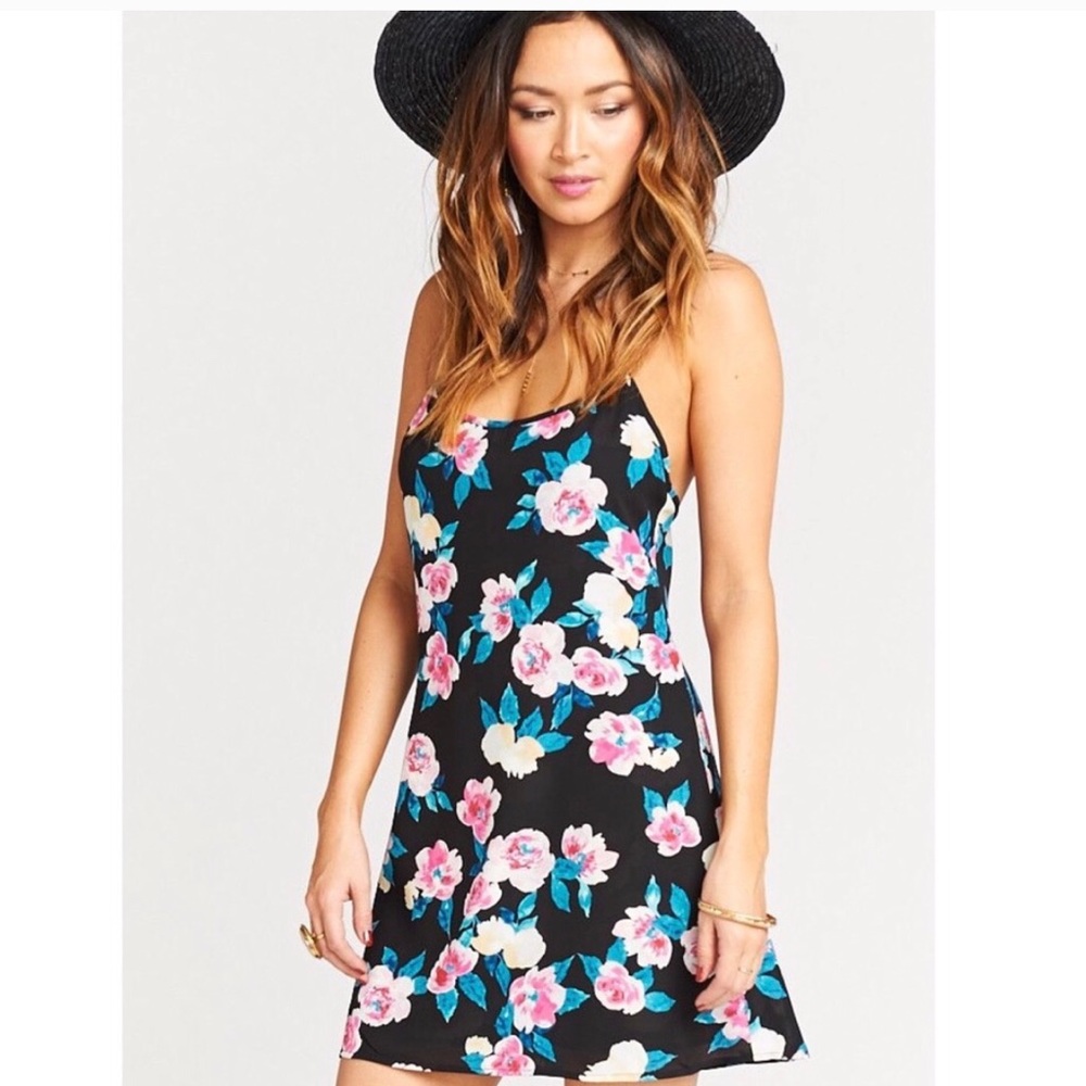 Show me your mumu flower print dress.